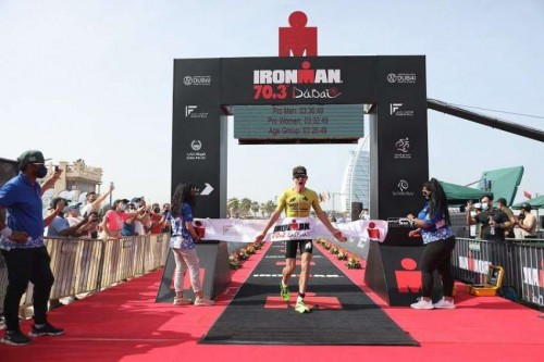Imagen_Noticia_Daniel_Bakkegard_campeon_Ironman.70_3_Dubai_2021.jpg