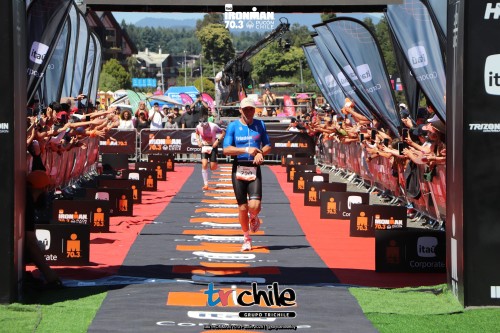 FRANCISCO-CATALAN-Cobertura_Itau_IRONMAN_70_3_Pucon_2025_fotografo_soycarloseloy191.jpg