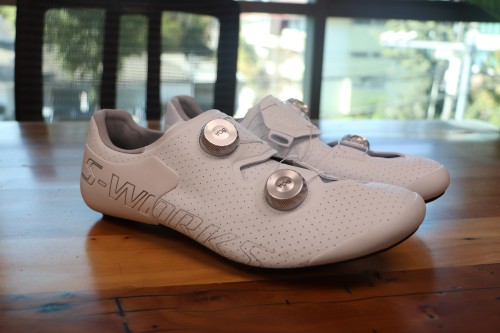 Imagen_Noticia_Specialized_S_Works_Ares_2_zapatos_2025-1.jpg