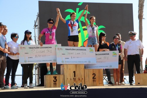 coberturaTrichile_triatlon_cavancha_2025_soycarloseloy_PREMIACION98.jpg