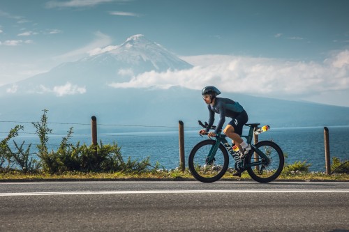 Imagen_Noticia_lanzamiento_Triatlon_Ironman_70_3_Puerto_varas_2026_World_Centric_Group-1.jpg
