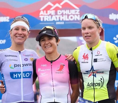 Imagen_Noticia_Barbara_Riveros_vuelve_a_triatlon_Alpe_d_Huez_2025_podio_2022.jpg