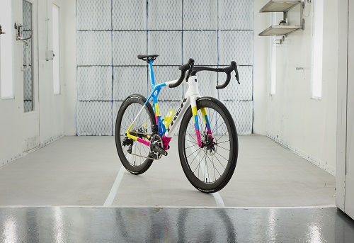 Imagen_Noticia_Trek_anuncia_nuevo_color_project_one_TRICHILE.jpg