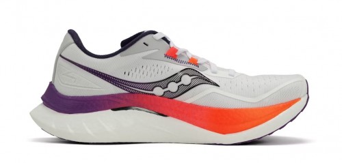 Imagen_2_Noticia_Saucony_Endorphin_Speed_4_La_zapatilla_mixta_de_Saucony_para_preparar_tu_maraton_bae1eb6b7efb0284.md.jpg