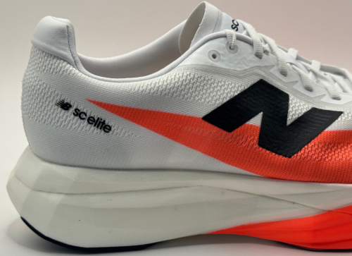 Imagen_3_Testeo_New_Balance_SC_Elite_v5_la_NB_mas_veloz_y_democratica_disenada_a_la_fecha.md.png