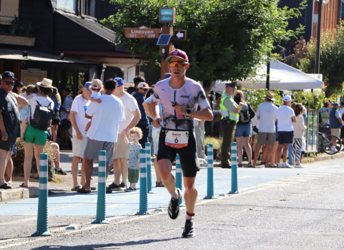 Imagen_1_Noticia_El_IRONMAN_703_de_Pucon_2026_tiene_Start_List_Pro_Vicente_Trewhela.md.png