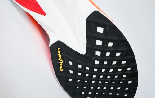 Imagen_noticia_Skechers_P5-compressed.jpg