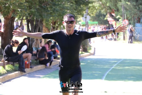 Imagen_4_Noticia_Se_parte_de_la_4_version_del_Triatlon_de_Caburgua.md.jpg
