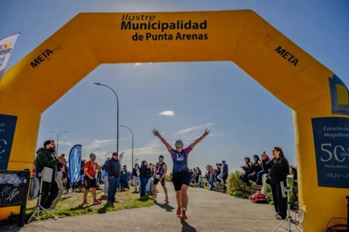 Imagen_noticia_Triatlon_Estrecho_P.jpg